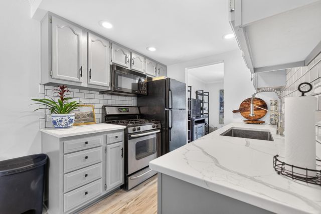 2562 Scioto View Lane, F, Columbus, OH 43221