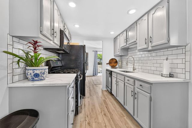 2562 Scioto View Lane, F, Columbus, OH 43221
