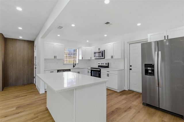 10906 N 28TH STREET, Tampa, FL 33612