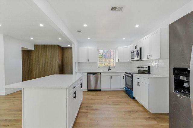 10906 N 28TH STREET, Tampa, FL 33612