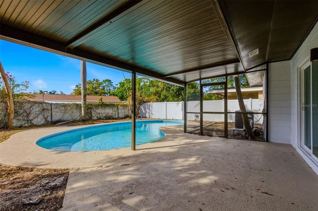 10906 N 28TH STREET, Tampa, FL 33612