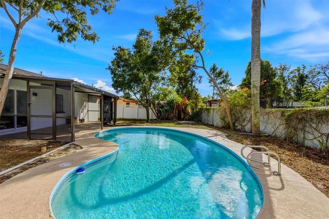 10906 N 28TH STREET, Tampa, FL 33612