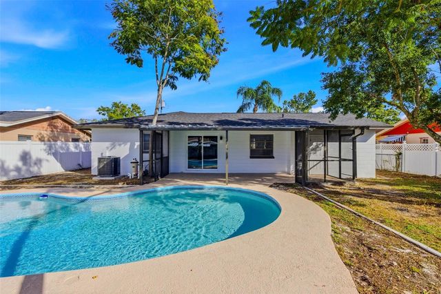 10906 N 28TH STREET, Tampa, FL 33612