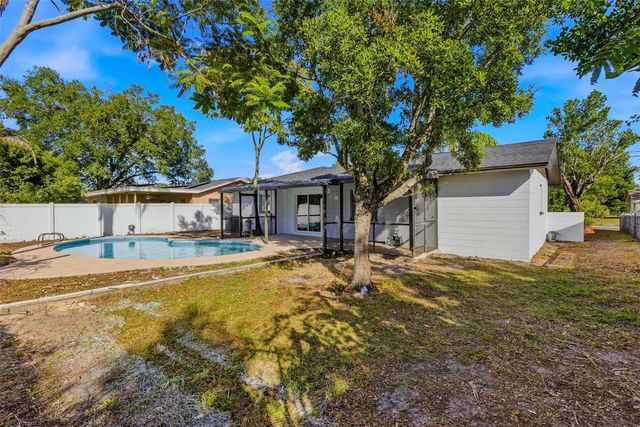 10906 N 28TH STREET, Tampa, FL 33612