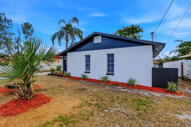 10906 N 28TH STREET, Tampa, FL 33612