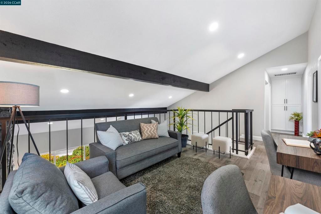 Image 17 of property listing at 1029 Doncaster Dr, Antioch, CA 94509