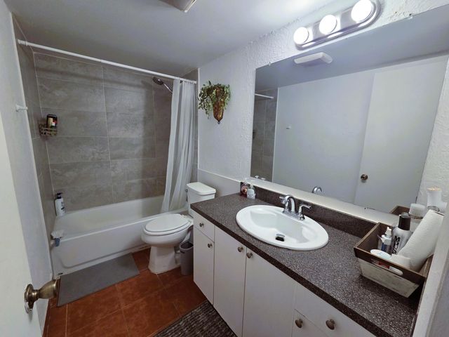 3156 N Pine Island Road 908, Sunrise, FL 33351