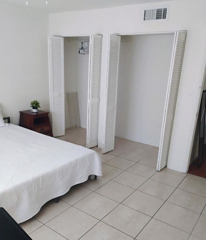 3156 N Pine Island Road 908, Sunrise, FL 33351