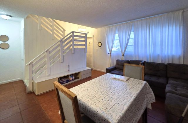 3156 N Pine Island Road 908, Sunrise, FL 33351