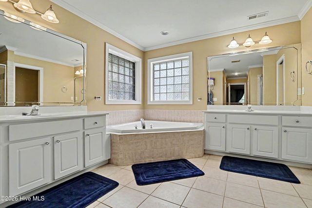 4127 Cape Landing Road, Castle Hayne, NC 28429