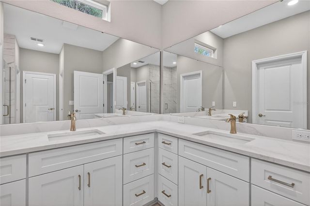 30165 W BLUEBELL AVENUE, Eustis, FL 32736