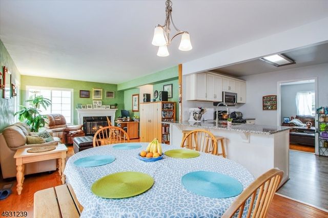 12 MANSFIELD WAY, Jefferson Twp., NJ 07438