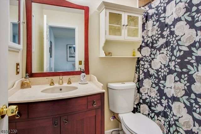 12 MANSFIELD WAY, Jefferson Twp., NJ 07438