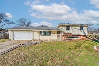 19075 Dresden Drive, South Bend, IN 46637