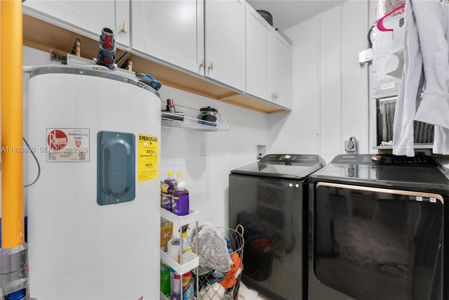 15151 SW 164th Ter, Miami, FL 33187