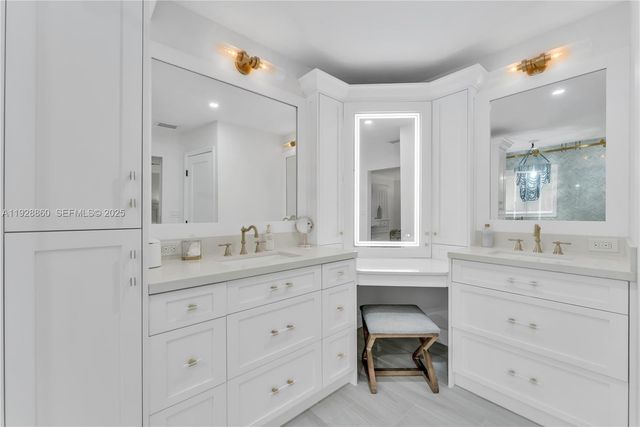 15151 SW 164th Ter, Miami, FL 33187