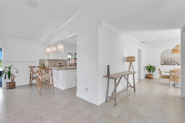 15151 SW 164th Ter, Miami, FL 33187