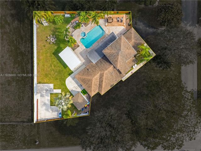 15151 SW 164th Ter, Miami, FL 33187