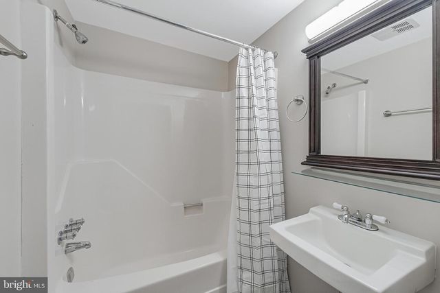 814 GERANIUM ST NW, Washington, DC 20012