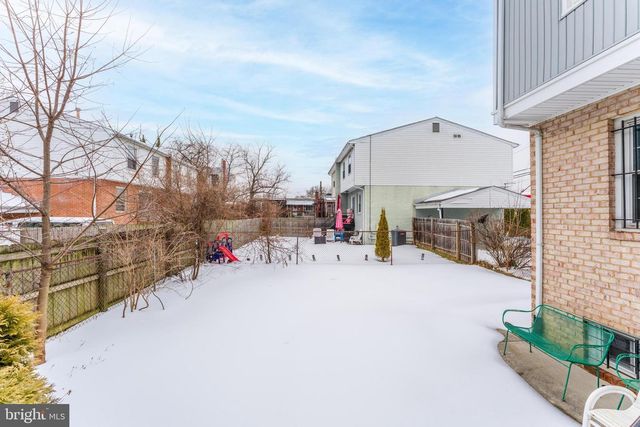 814 GERANIUM ST NW, Washington, DC 20012