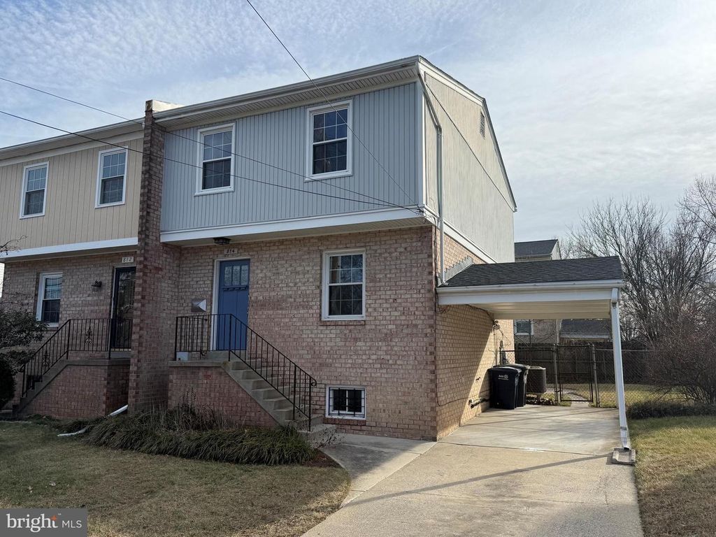 814 GERANIUM ST NW, Washington, DC 20012