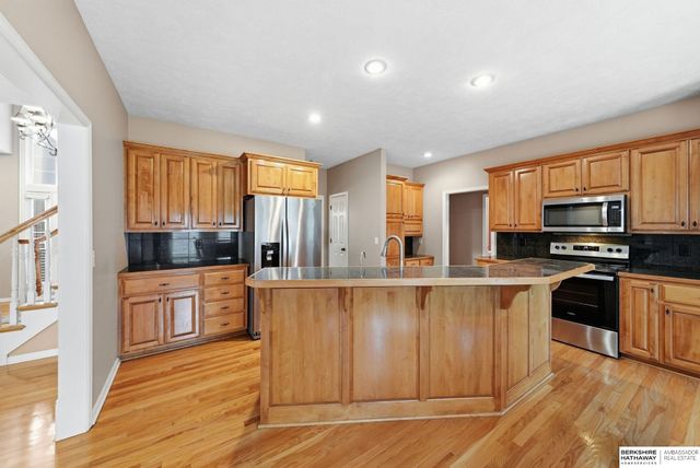 8333 Katrina Lane, Lincoln, NE 68512