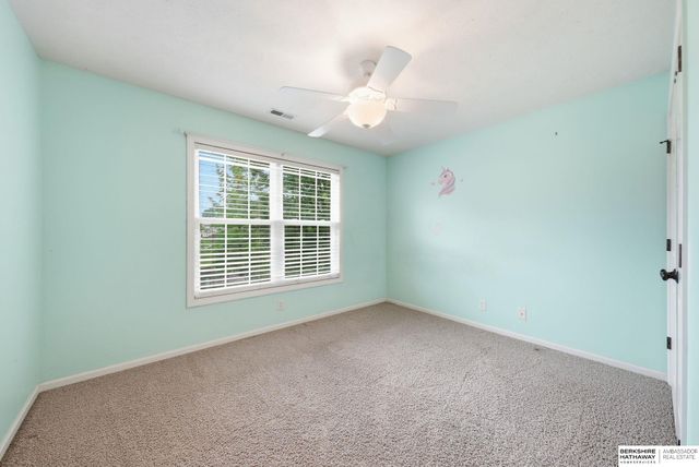 8333 Katrina Lane, Lincoln, NE 68512
