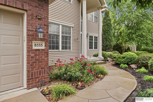 8333 Katrina Lane, Lincoln, NE 68512