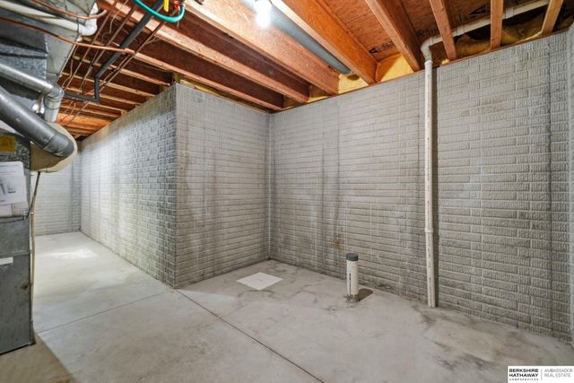 8333 Katrina Lane, Lincoln, NE 68512