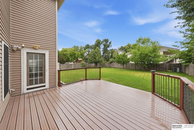 8333 Katrina Lane, Lincoln, NE 68512