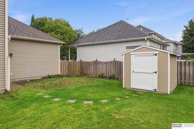 8333 Katrina Lane, Lincoln, NE 68512