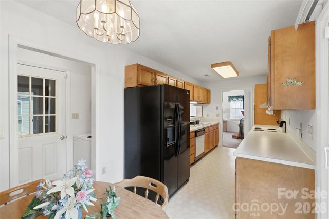 12615 Delman Lane, Pineville, NC 28134