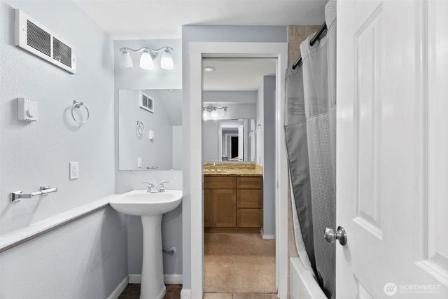 7642 S Thompson Avenue, Tacoma, WA 98408