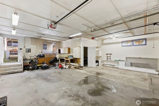 7642 S Thompson Avenue, Tacoma, WA 98408