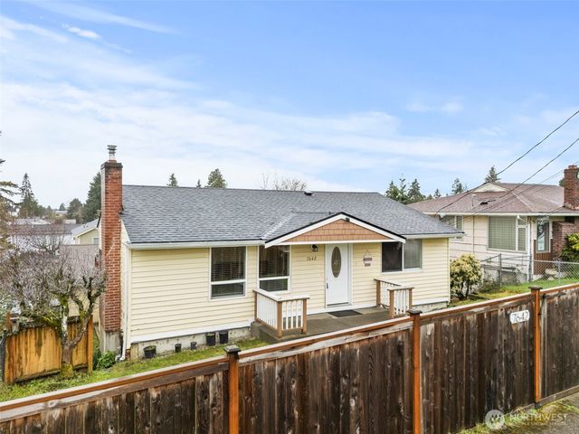 7642 S Thompson Avenue, Tacoma, WA 98408