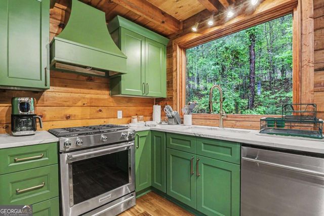 355 Happy Valley Lane, Morganton, GA 30560