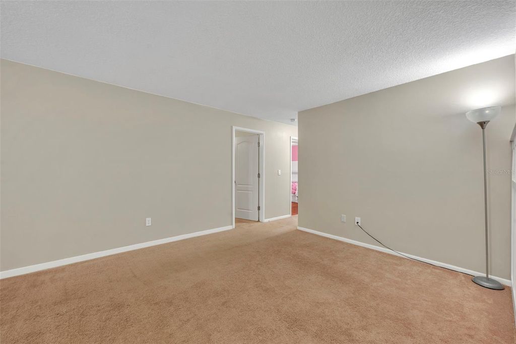 Image 16 of property listing at 111 DELLWOOD DRIVE, Longwood, FL 32750