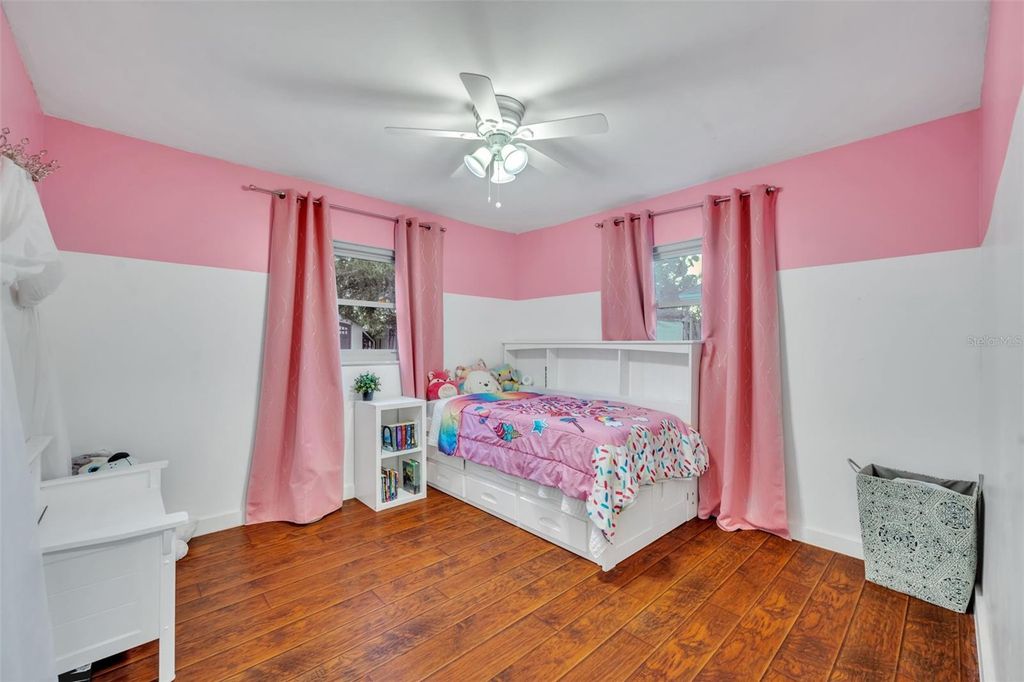 Image 24 of property listing at 111 DELLWOOD DRIVE, Longwood, FL 32750