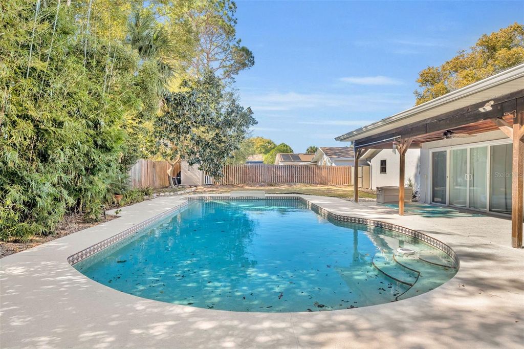 Image 35 of property listing at 111 DELLWOOD DRIVE, Longwood, FL 32750