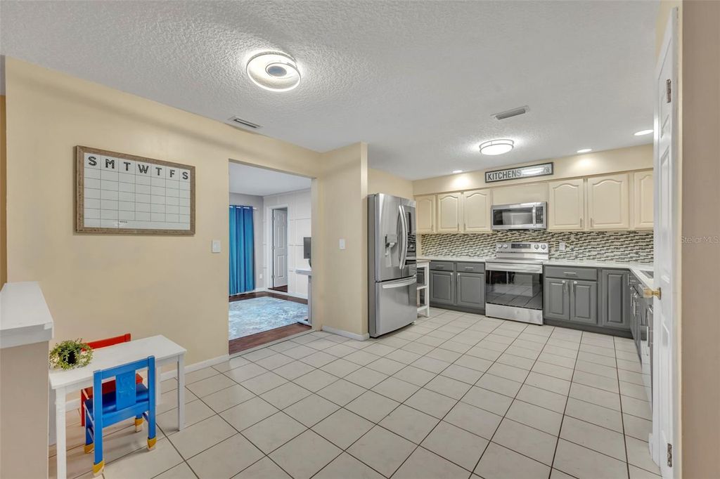 Image 9 of property listing at 111 DELLWOOD DRIVE, Longwood, FL 32750