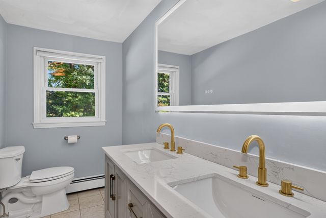 4 Quail Run Rd, Wilmington, MA 01887