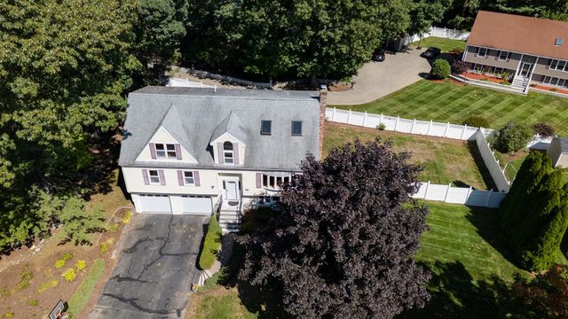 4 Quail Run Rd, Wilmington, MA 01887