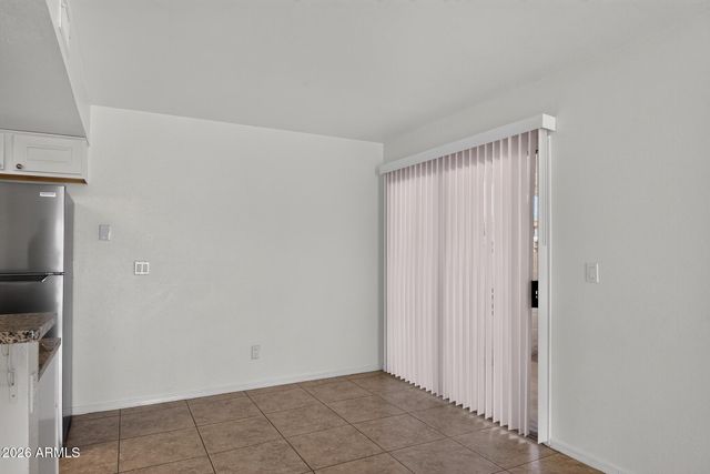 2132 W GLENROSA Avenue A80, Phoenix, AZ 85015