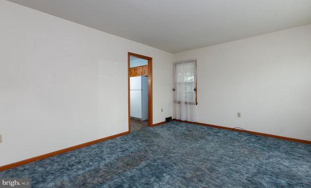 41 SHIRLEY DR, Middletown, PA 17057
