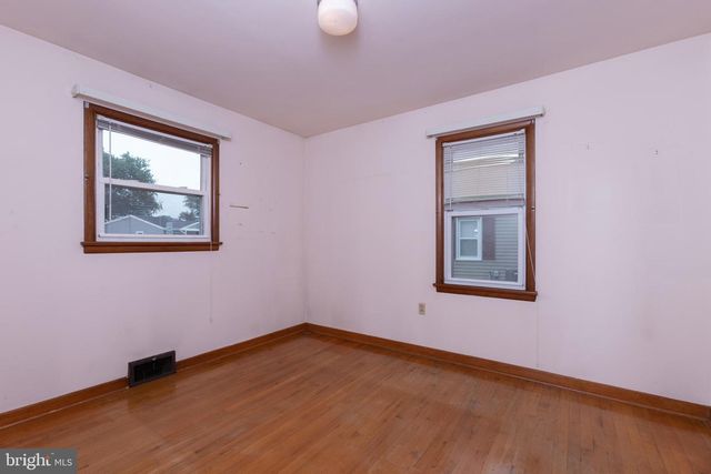 41 SHIRLEY DR, Middletown, PA 17057