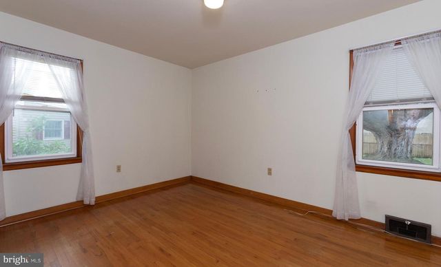 41 SHIRLEY DR, Middletown, PA 17057