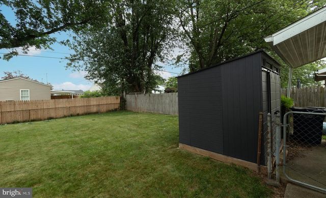 41 SHIRLEY DR, Middletown, PA 17057