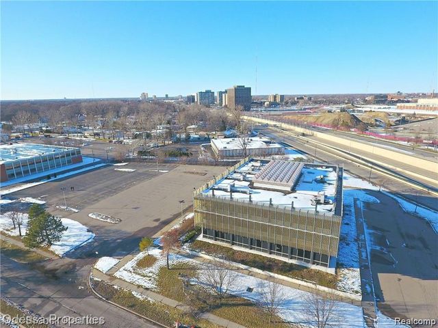 16200 Northland Drive, Southfield, MI 48075