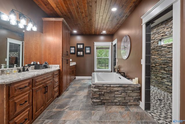 150 County Road 1034, Rainsville, AL 35986