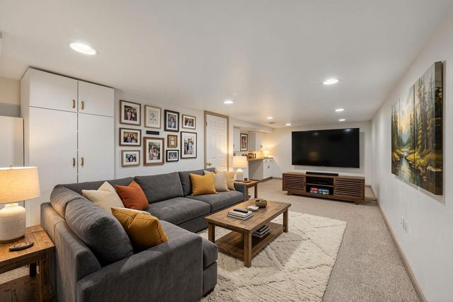 1020 JEFFREY RD, Wilmington, DE 19810